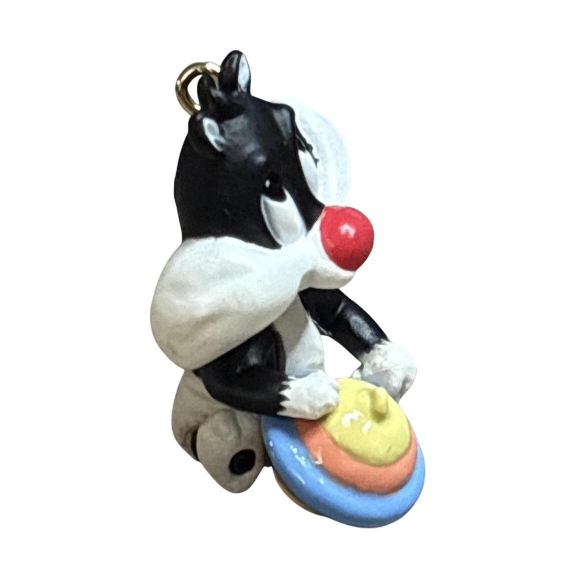 1996 Baby Sylvester Hallmark Ornament (Looney Tunes) QXM4154 Image5