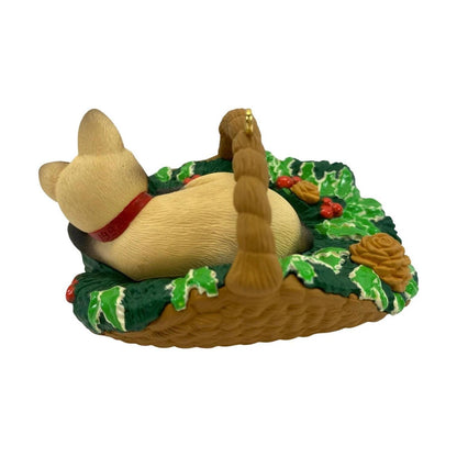 1996 Cat in a Basket Hallmark Ornament (Cat Naps) QX5641 Image3