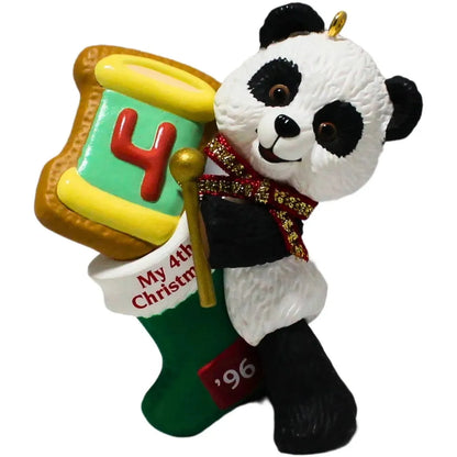 1996 Child's Fourth Christmas Hallmark Ornament (Child's Age Collection) QX5781