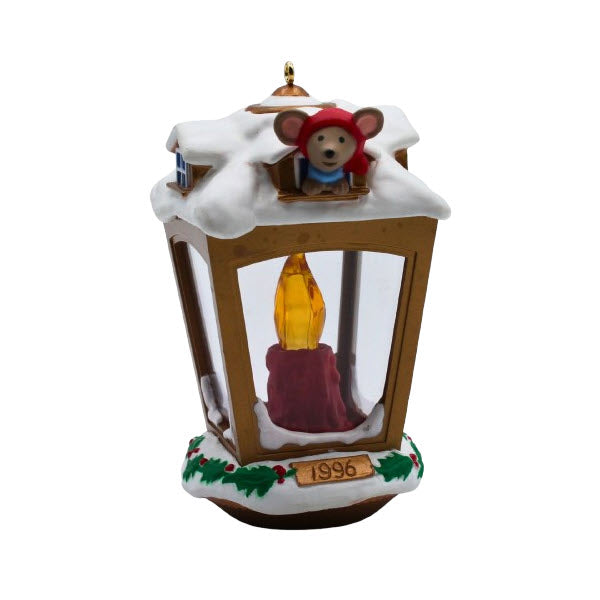 1996 Chris Mouse Inn Hallmark Ornament (Chris Mouse) QLX7371