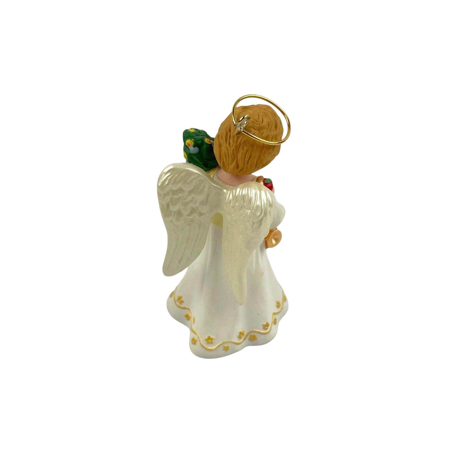 1996 Christkindl Hallmark Ornament (Christmas Visitors) QX5631 Image3
