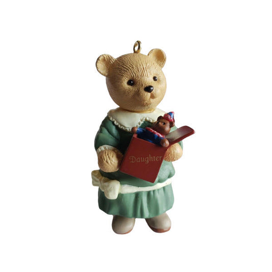 1996 Daughter Hallmark Ornament (Family) QX6077