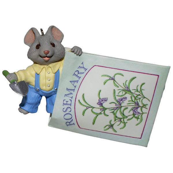 1996 Digging In Hallmark Ornament (Mouse) QEO8712