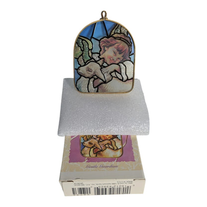 1996 Gentle Guardian Hallmark Ornament (Easter) QEO8732
