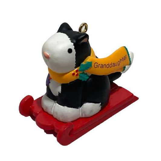 1996 GrandDaughter Hallmark Ornament (GrandDaughter) QX5697
