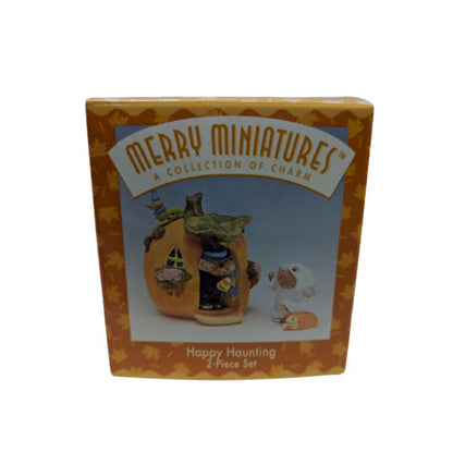1996 Happy Haunting Hallmark Ornament (Merry Miniatures) QFM8124