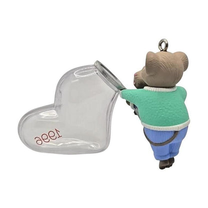 1996 Hearts Full of Love Hallmark Ornament (Mouse) QX5814 Image6