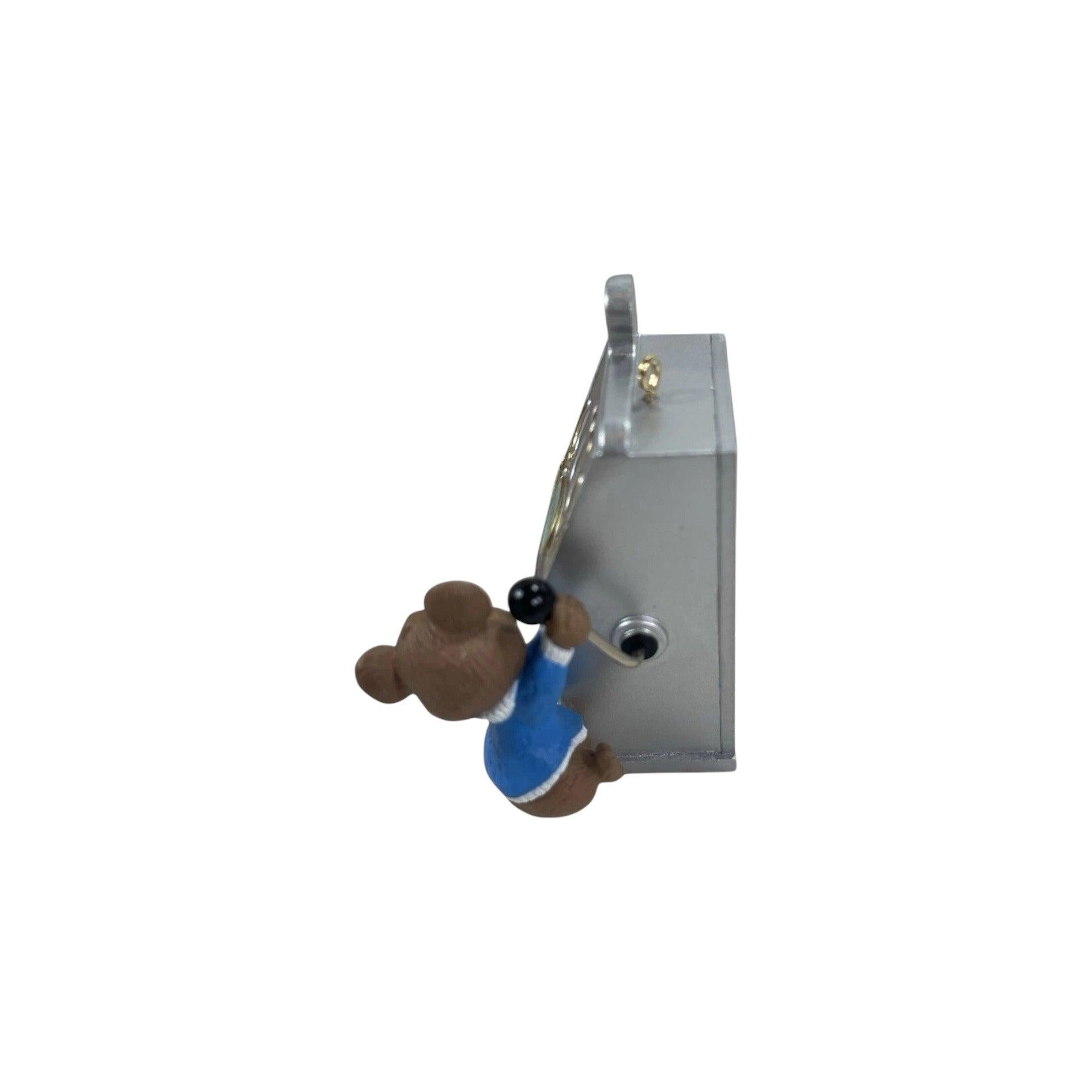 1996 Jackpot Jingle Hallmark Ornament (Mouse) QX5911 Image6