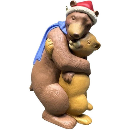 1996 Mom and Dad Hallmark Ornament (Family) QX5821