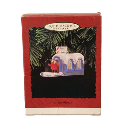1996 New Home Hallmark Ornament (Mailbox) QX5881