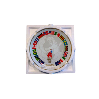 1996 Parade of Nations — Porcelain Collector’s Plate (Olympic) Hallmark Ornament QHC8194 Image3