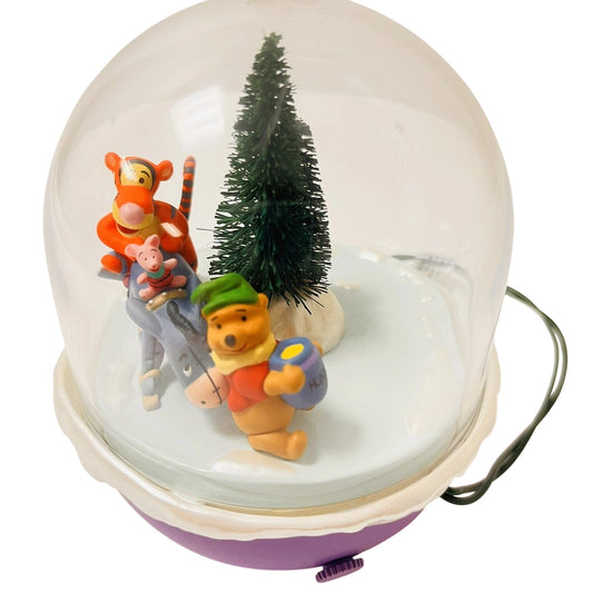 1996 Slippery Day Hallmark Ornament (Winnie the Pooh) QLX7414 Image1