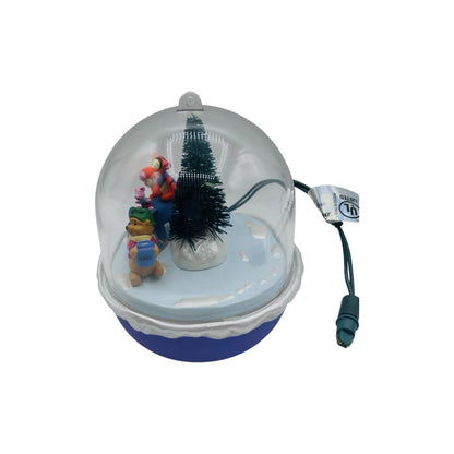1996 Slippery Day Hallmark Ornament (Winnie the Pooh) QLX7414 Image1