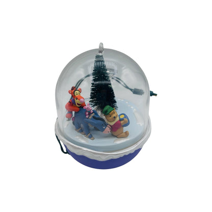1996 Slippery Day Hallmark Ornament (Winnie the Pooh) QLX7414 Image4