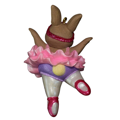 1996 Star of the Show Hallmark Ornament (Ballet) QX6004