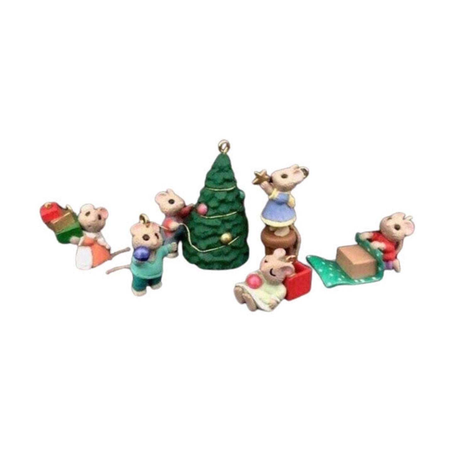 1996 Tiny Christmas Helpers Hallmark Ornament (Six Mice) QXM4261 Image4