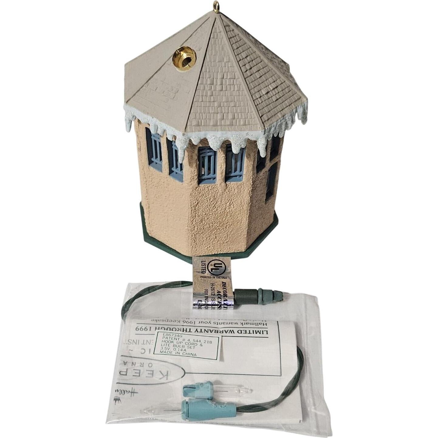 1996 Treasured Hallmark Ornament (Christmas Tree) QLX7384