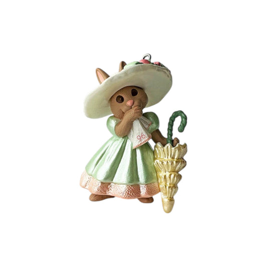 1996 White Dress Hallmark Ornament (Springtime Bonnets) QEO8134 Image1