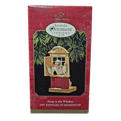 1997 Away to the Window Hallmark Ornament (The Night Before Christmas) QXC5135