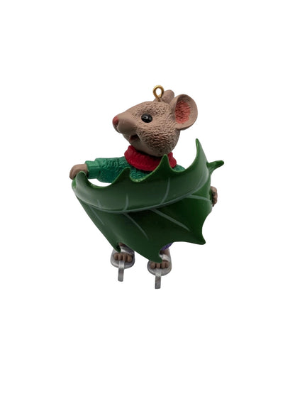 1997 Breezin' Along Hallmark Ornament (Mouse) QX6722