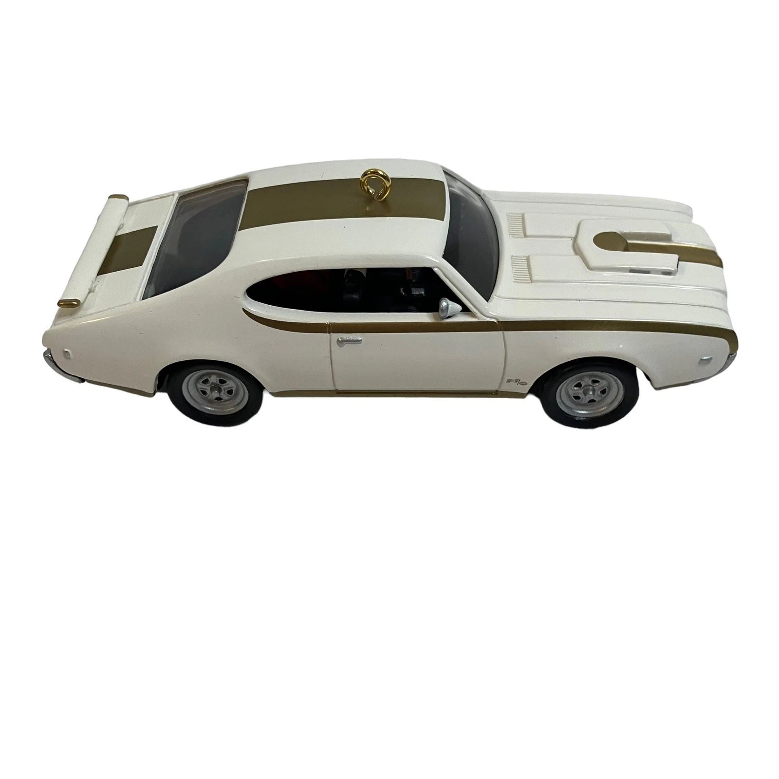 1997 Hallmark Ornament (1969) Hurst Oldsmobile 442 Hallmark Ornament (Classic American Cars) QX6102