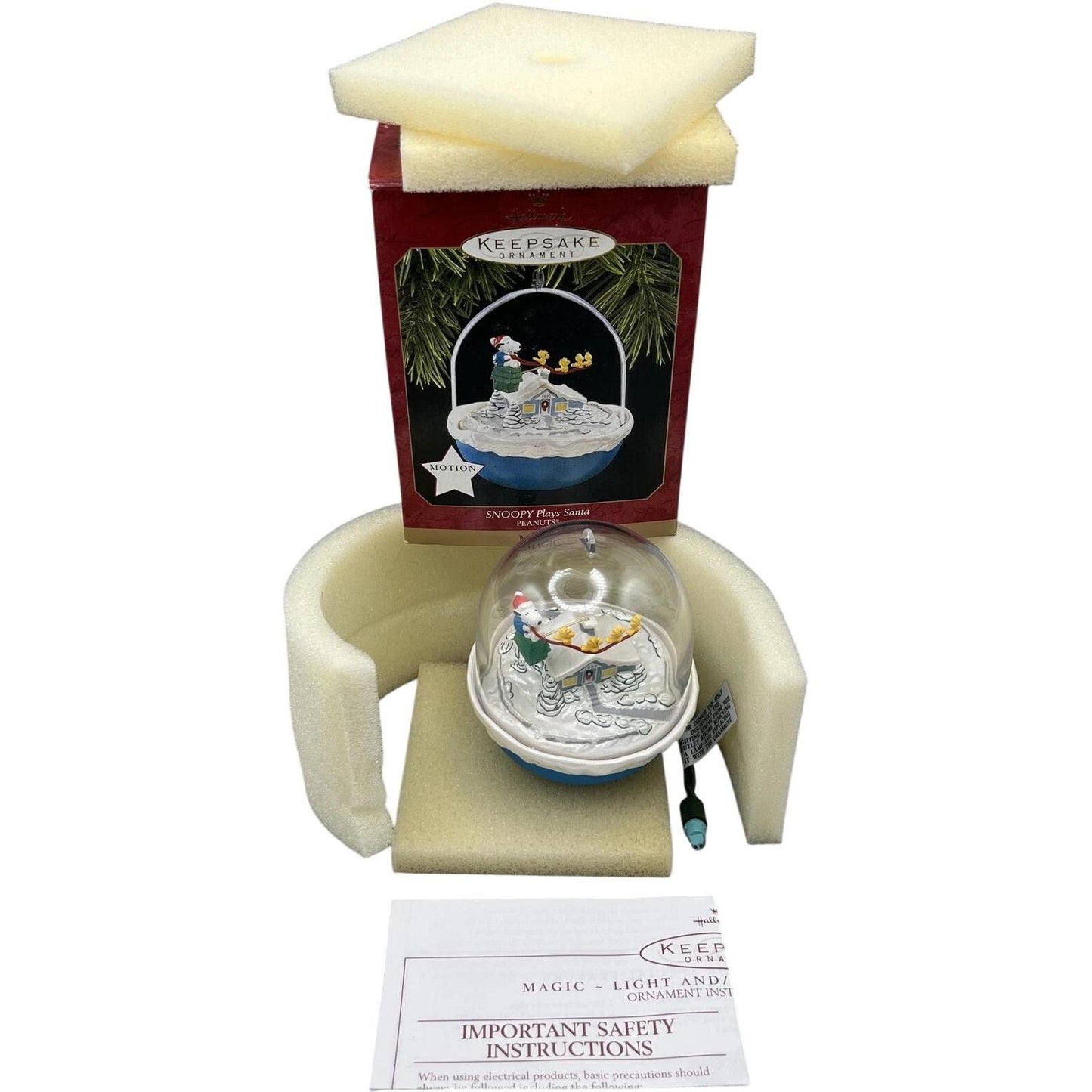 1997 Snoopy Plays Santa Hallmark Ornament (Peanuts) QLX7475