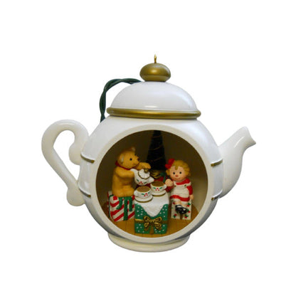 1997 Teapot Party Hallmark Ornament (Teapot) QLX7482
