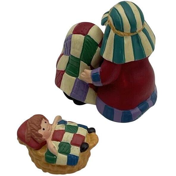 1997 The Nativity Hallmark Ornament (Merry Miniatures) QFM8615