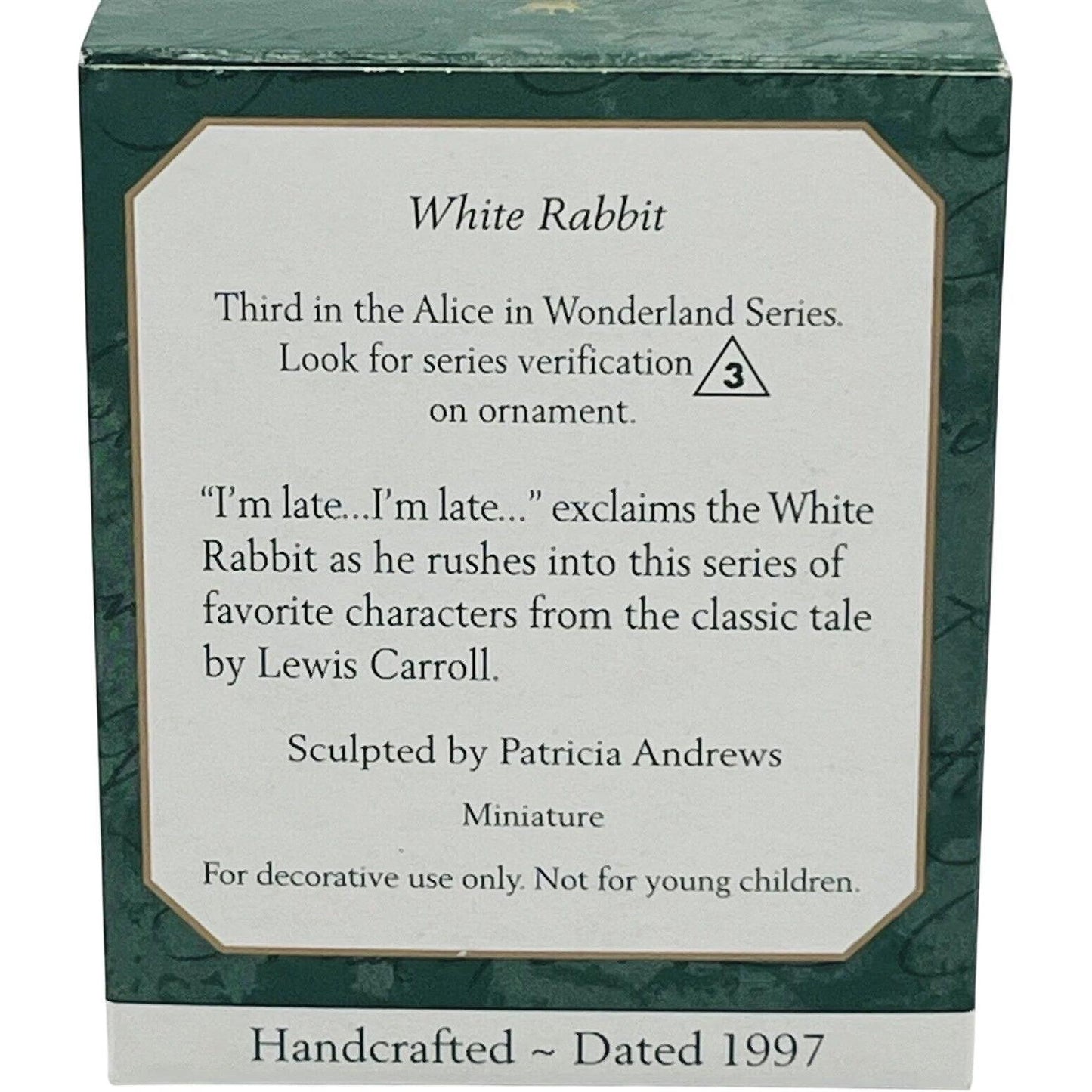 1997 Alice in Wonderland Hallmark Ornament (Alice in Wonderland) QXM4142