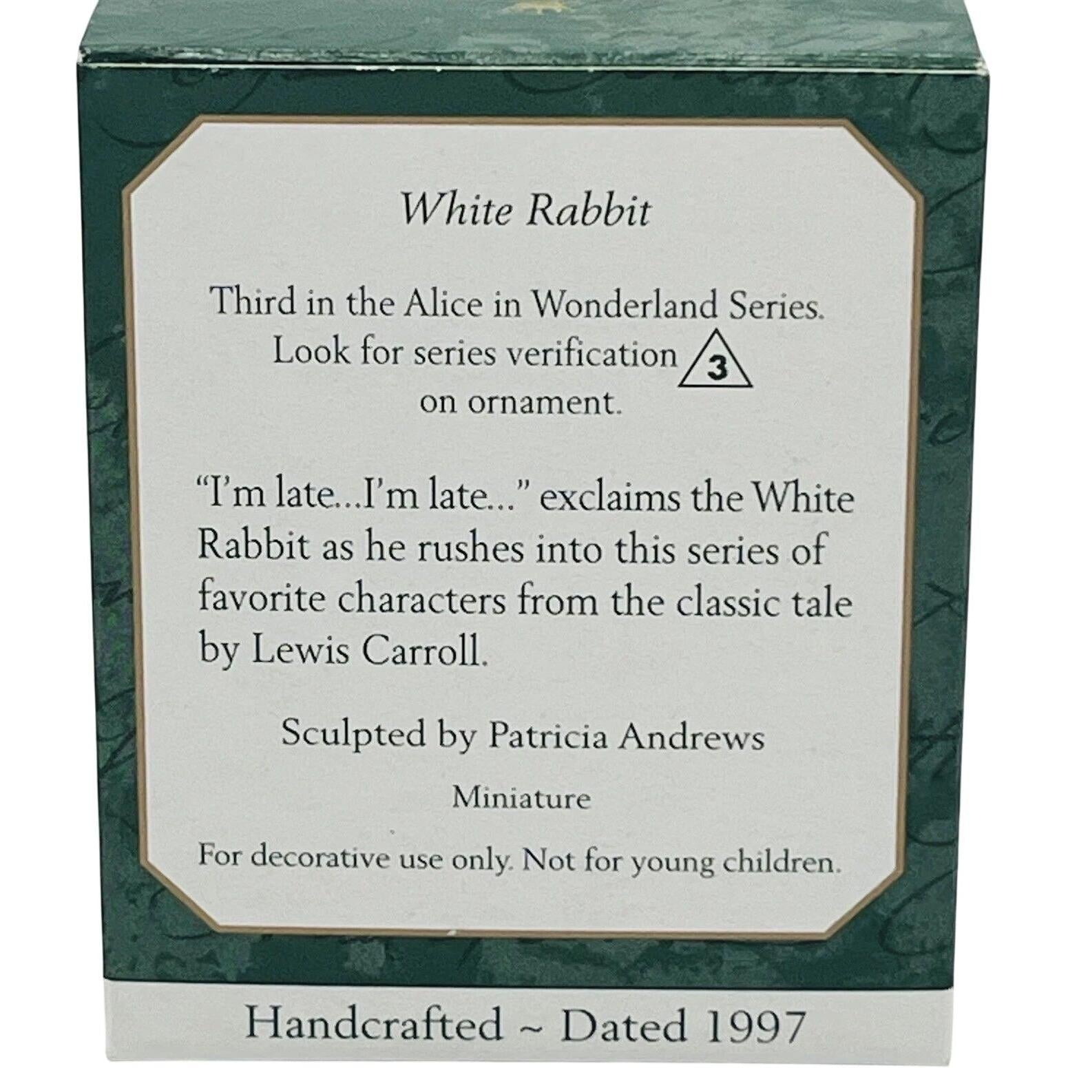 1997 Alice in Wonderland Hallmark Ornament (Alice in Wonderland) QXM4142