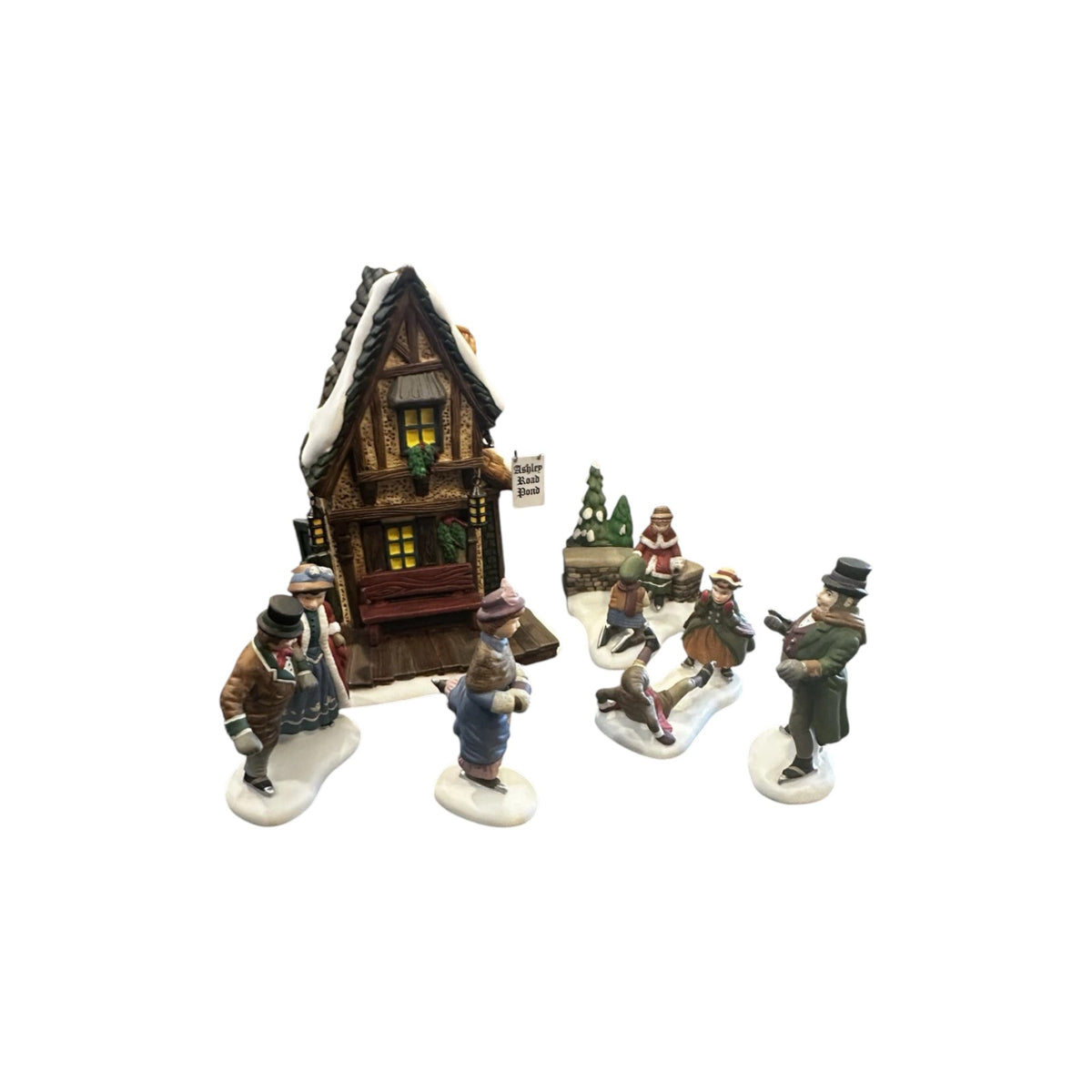 1997 Ashley Pond Skating Party Dickens Village Series Department 56 58405 Image4