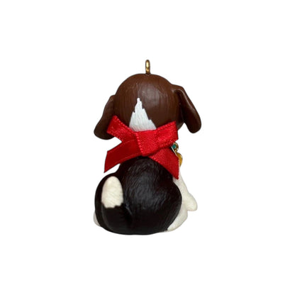 1997 Brown and White Spotted Puppy Hallmark Ornament (Puppy Love) QX6222 Image5
