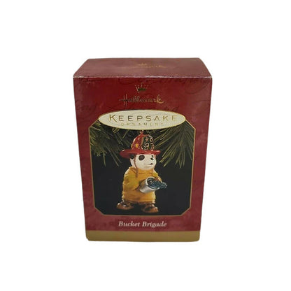 1997 Bucket Brigade Hallmark Ornament (Firefighter) QX6382