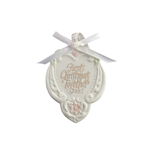 1997 First Christmas Together Carlton Cards Ornaments (Sofia the First) CXOR-019W Image1