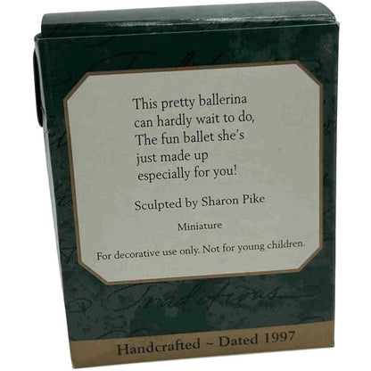 1997 Future Star Hallmark Ornament (Mouse) QXM4232