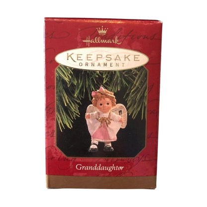 1997 GrandDaughter Hallmark Ornament (GrandDaughter) QX6622 Image2