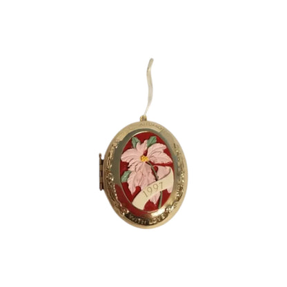 1997 GrandMother Carlton Cards Ornaments (Family) CXOR-054W Image3