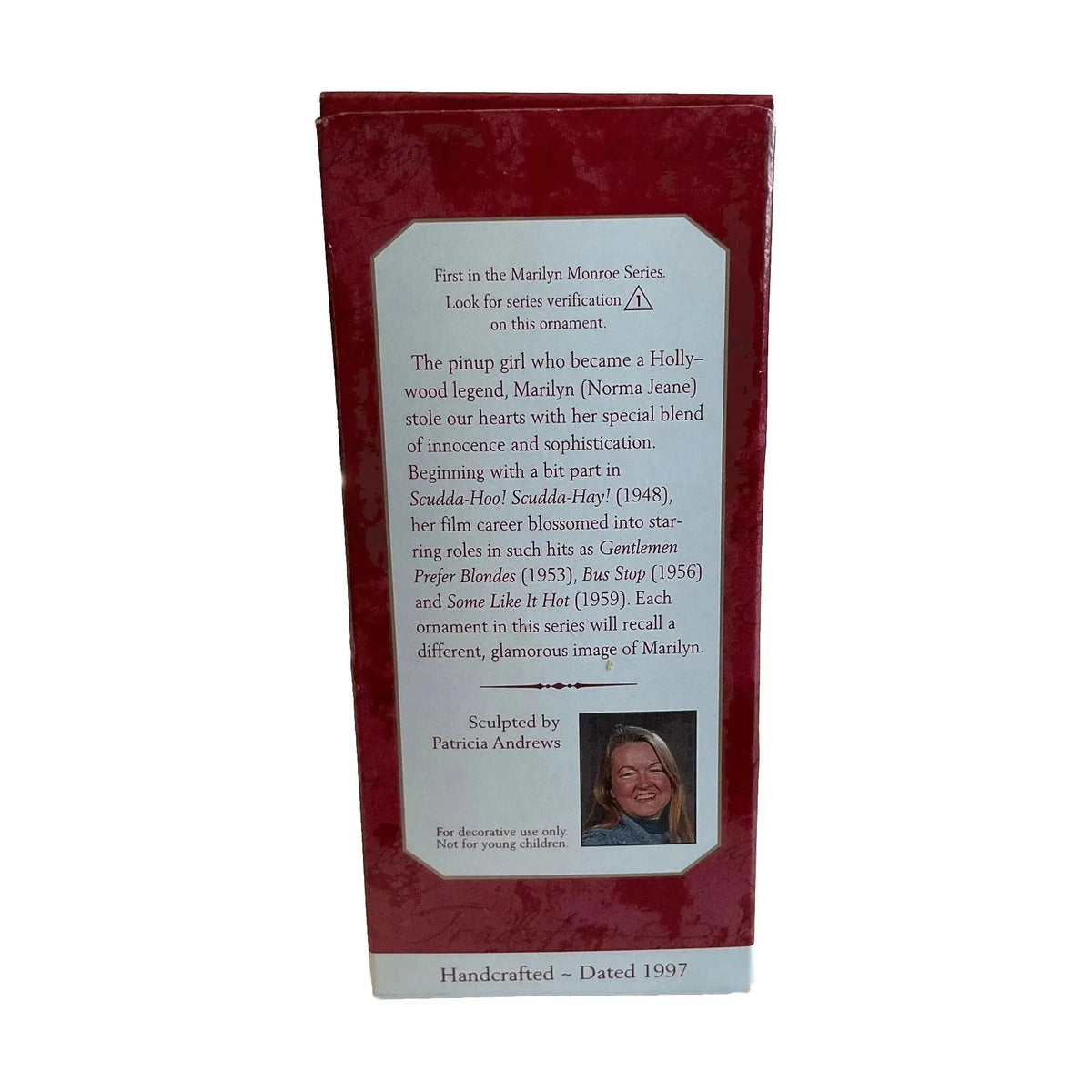 1997 Hallmark Ornament (Long Pink Dress) Marilyn Monroe QX5704 Image6