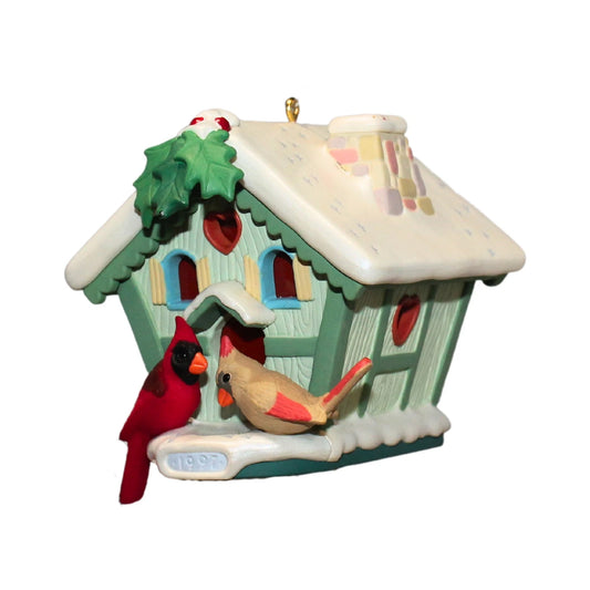 1997 Holiday Serenade Hallmark Ornament (Bird) QLX7485