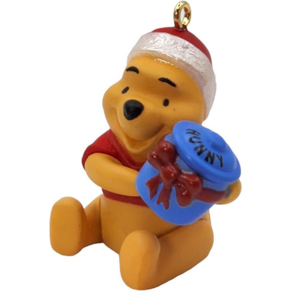 1997 Honey of a Gift Hallmark Ornament (Winnie the Pooh) QXD4255