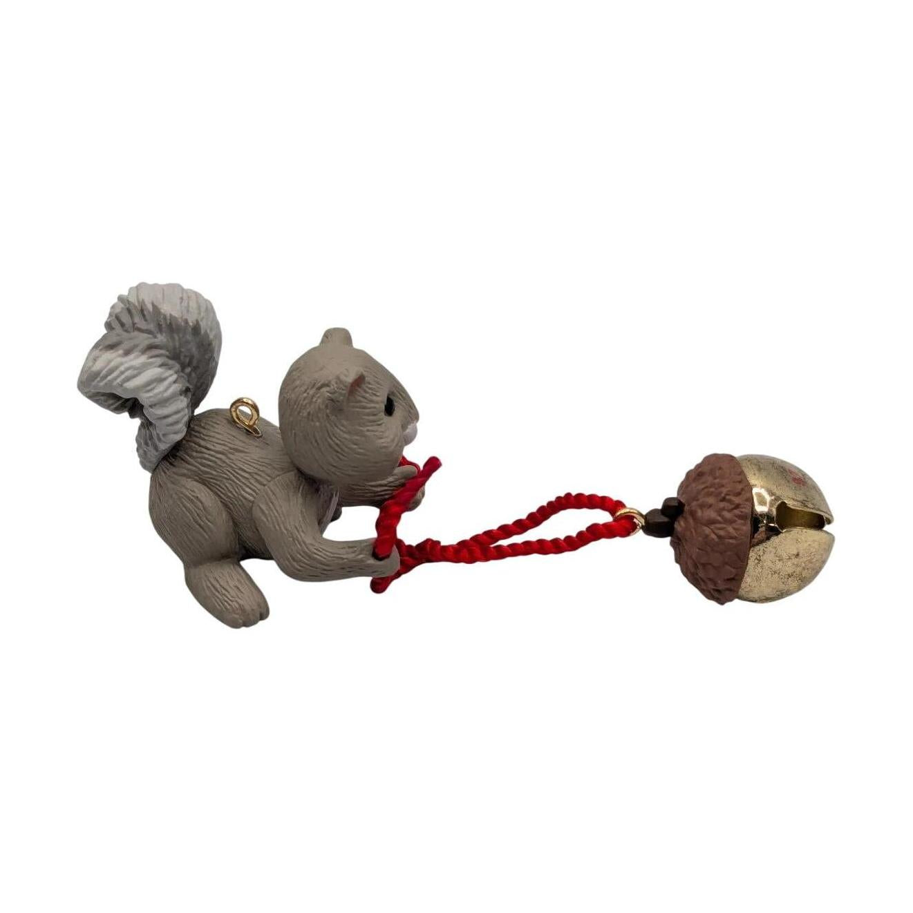 1997 Jingle Bell Jester Hallmark Ornament (Squirrel) QX6695 Image4