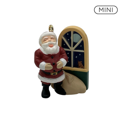 1997 Jolly Old Santa Hallmark Ornament (Santa Claus) QXC5145 Image1