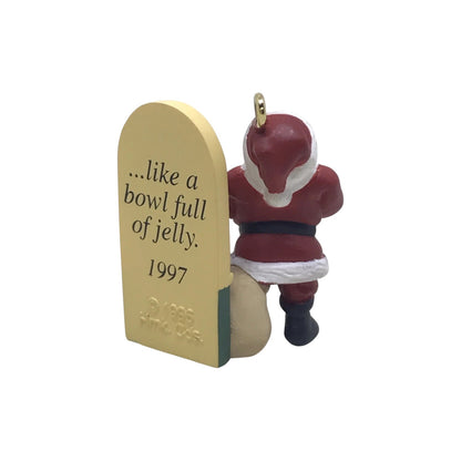 1997 Jolly Old Santa Hallmark Ornament (Santa Claus) QXC5145 Image6