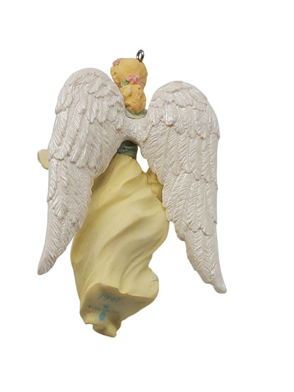 1997 Joyful Angels #2 Hallmark Ornament (Joyful Angels) QEO8655
