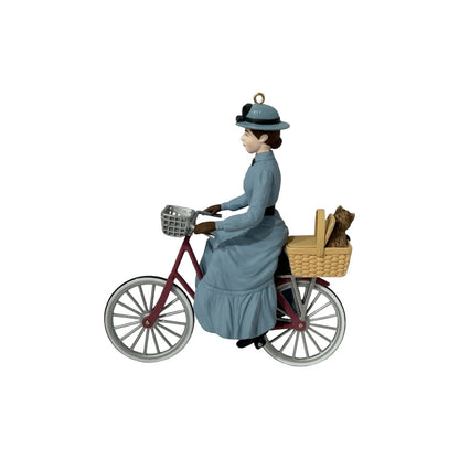 1997 Miss Gulch Hallmark Ornament (The Wizard of Oz) QX6372 Image4