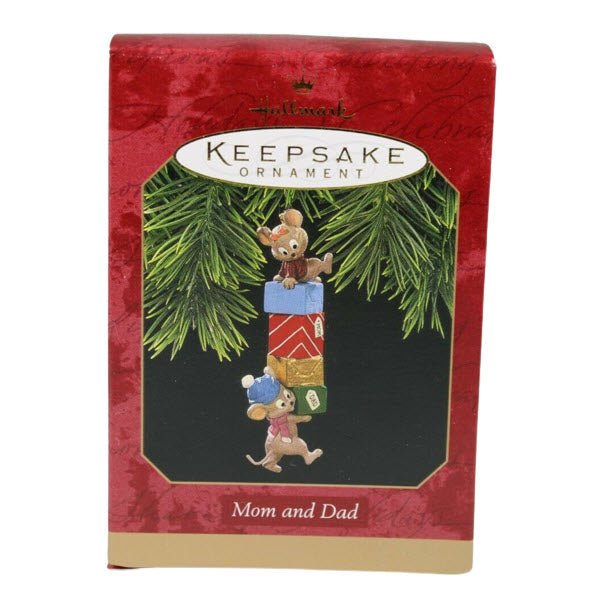 1997 Mom and Dad Hallmark Ornament (Family) QX6522