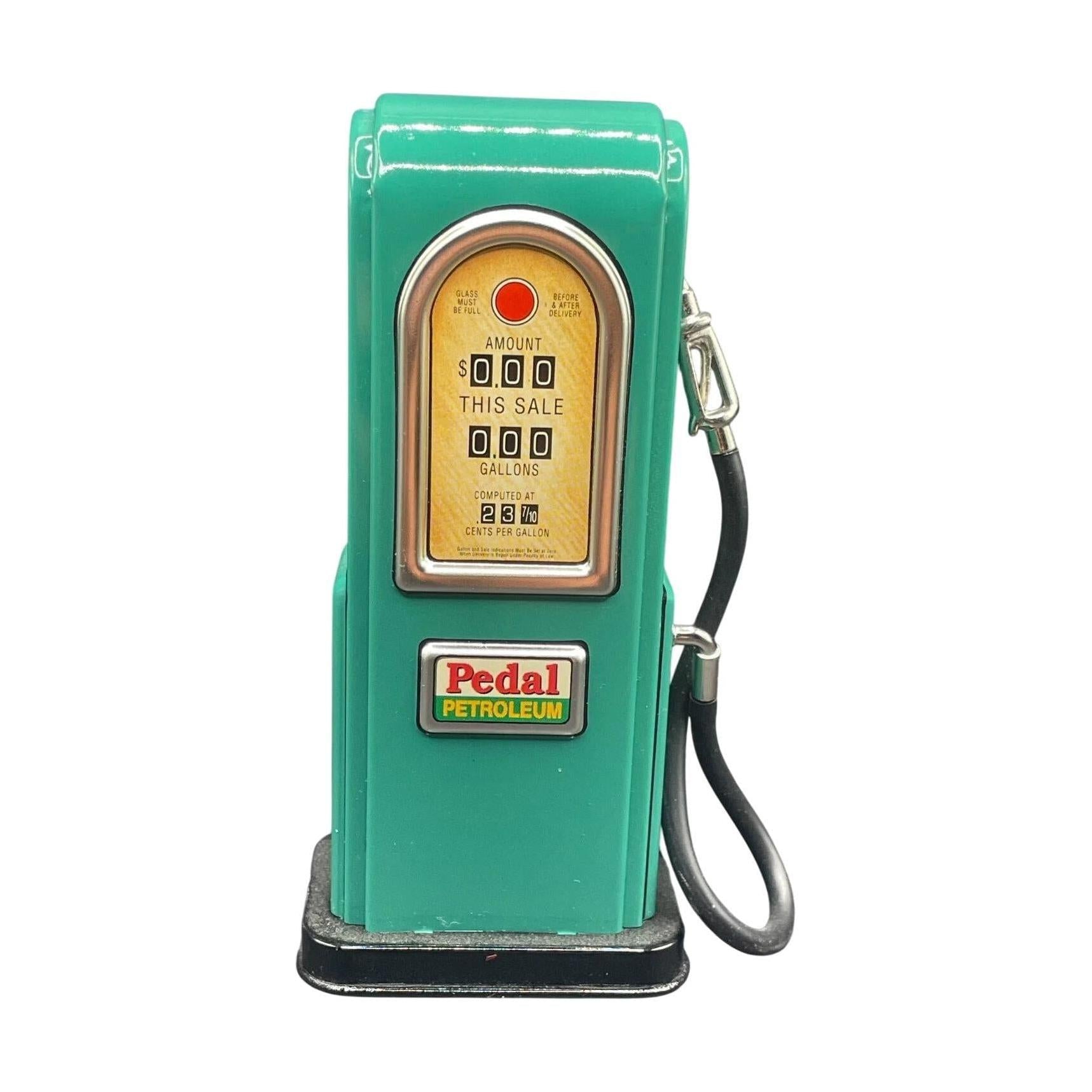 1997 Pedal Petroleum Gas Pump Hallmark Ornament (Kiddie Car Classics) QHG3602 Image1