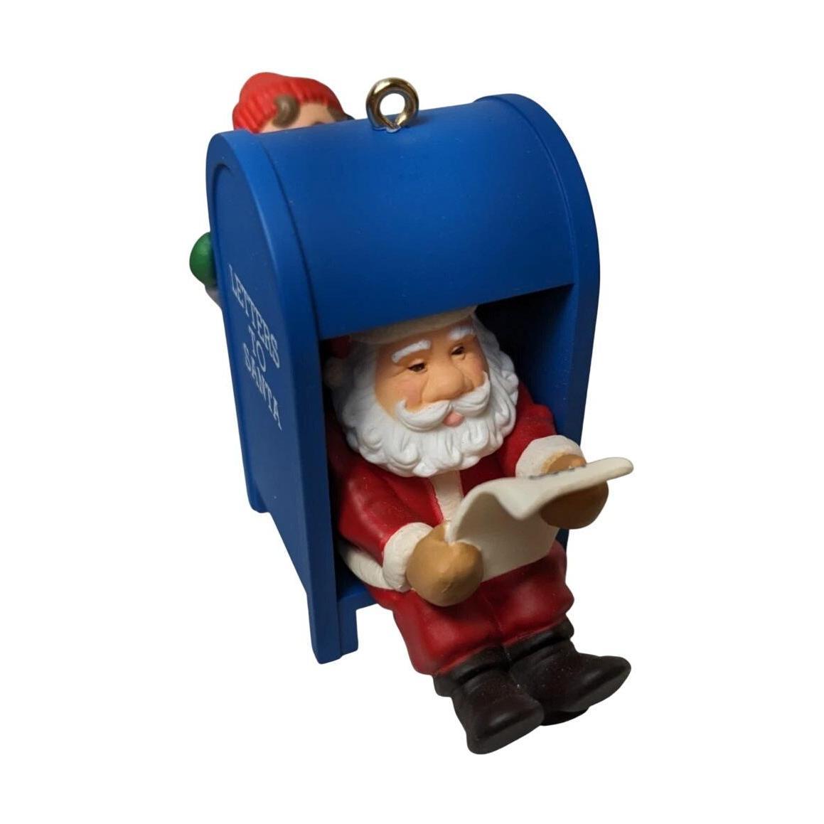1997 Santa Mail Hallmark Ornament (Santa Claus) QX6702 Image1