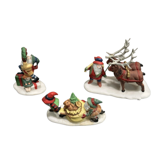 1997 Santa’s Little Helpers Set of 3 – North Pole Series Department 56 1355111 Image1