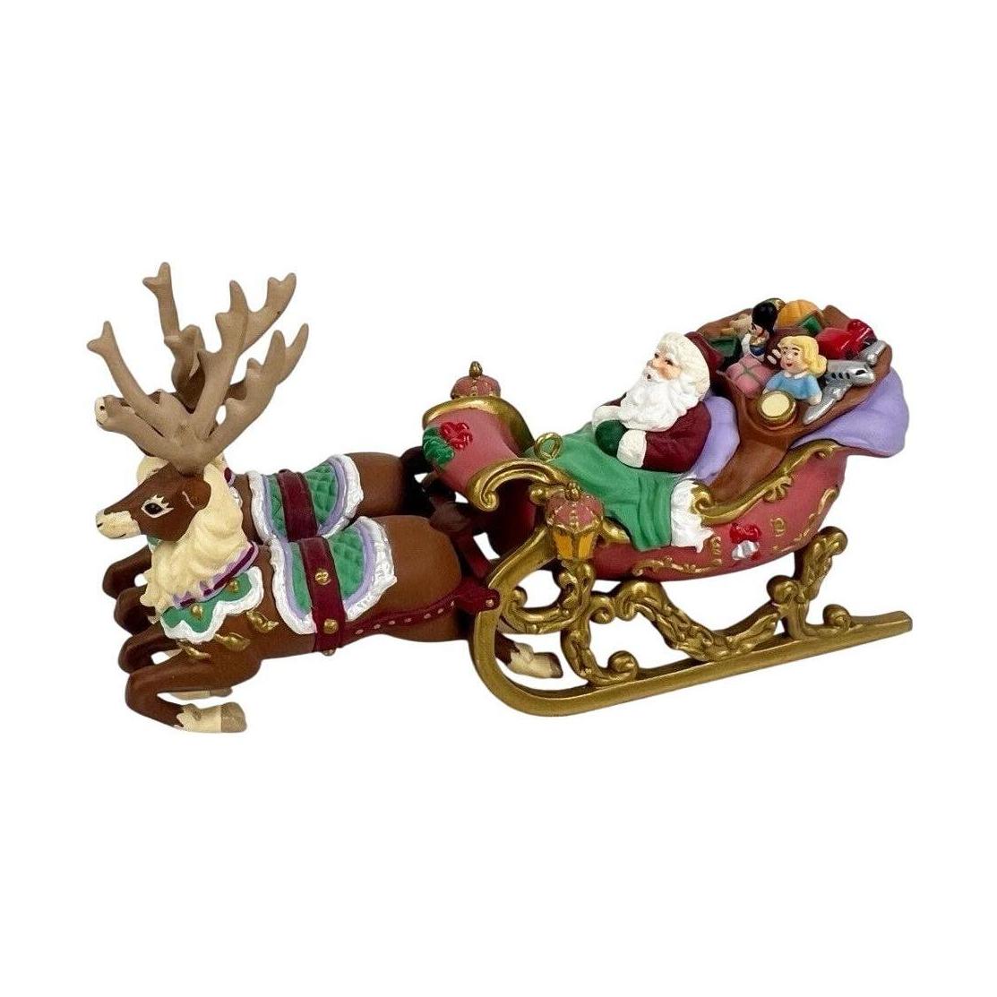 1997 Santa's Magical Sleigh Hallmark Ornament (Artist's Studio Collection) QX6672 Image4